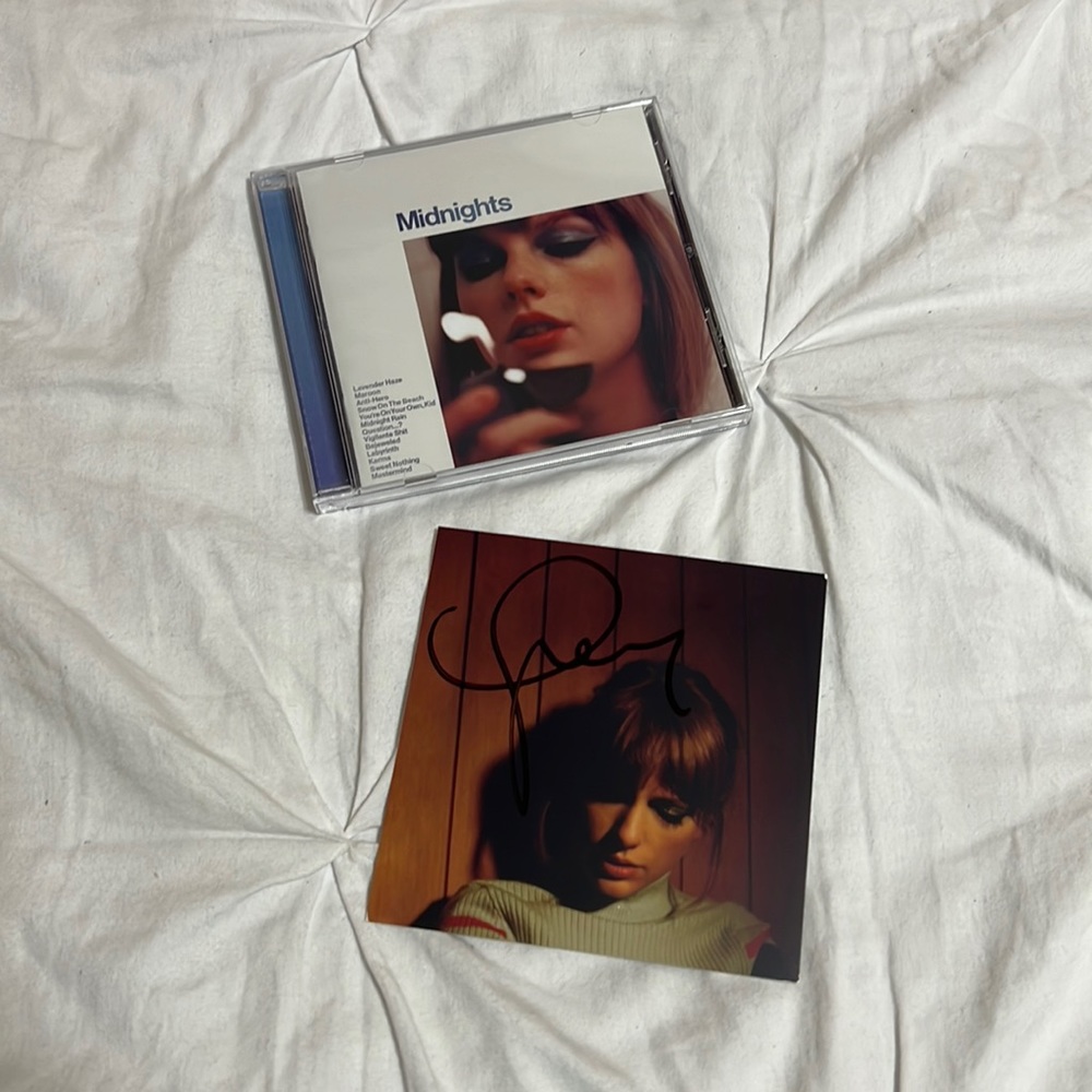 Taylor Swift Midnights SIGNED CD